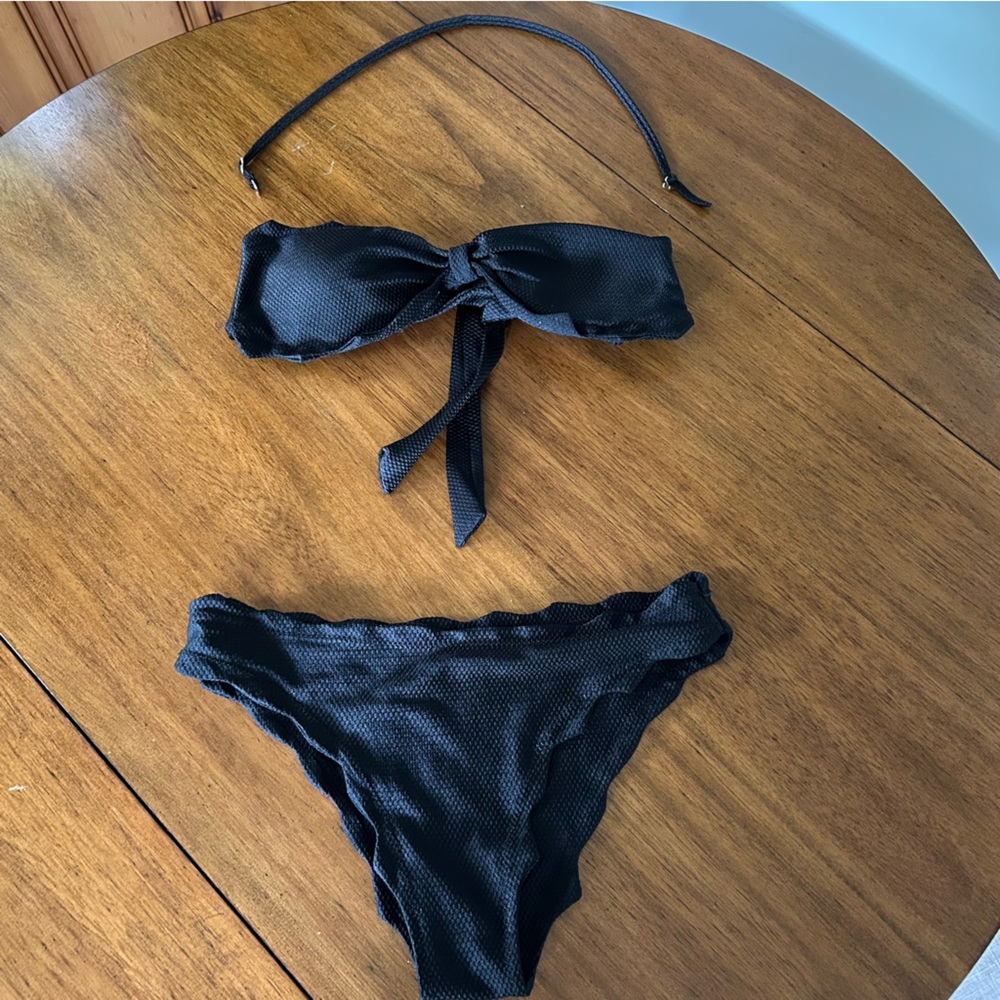 SHEIN Black Scalloped Bikini Set